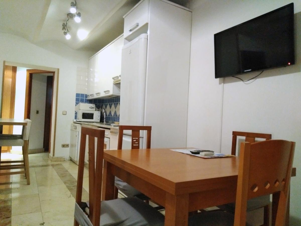 Santa Ana Apartamento Madrid Exterior photo