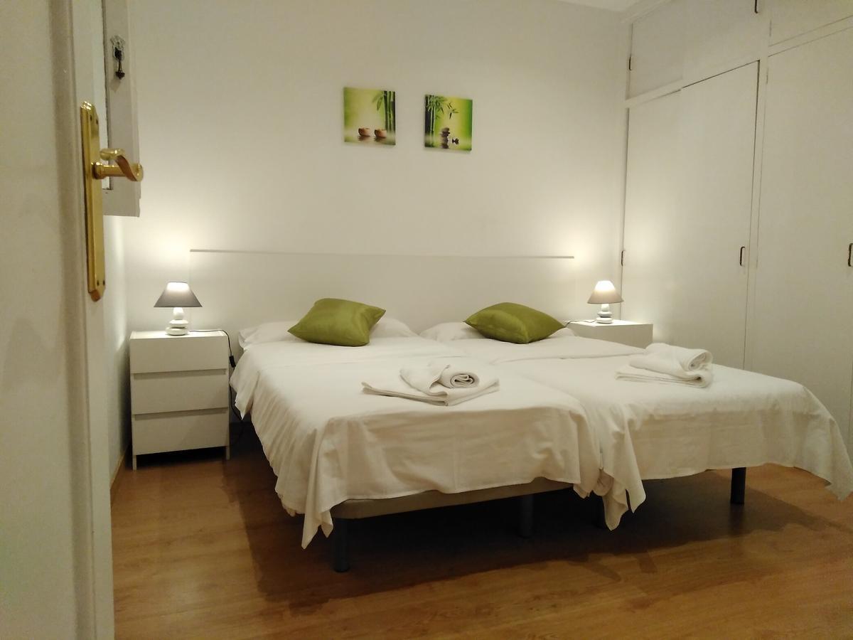 Santa Ana Apartamento Madrid Exterior photo