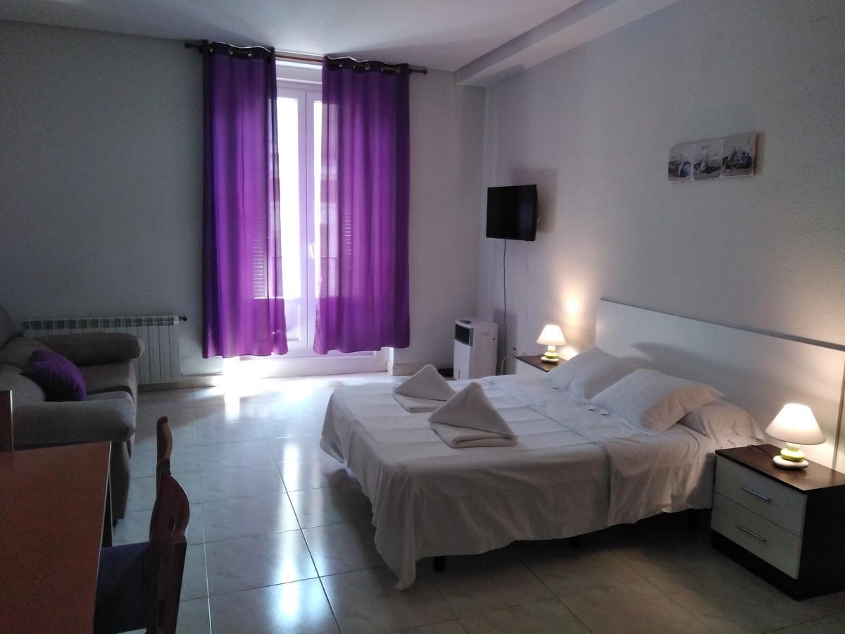 Santa Ana Apartamento Madrid Exterior photo